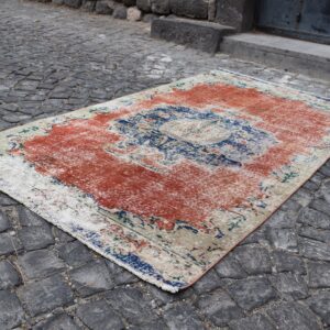 4.5 ft. x 8.5 ft. Vintage Turkish Rug TR05627 Image 1
