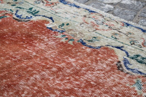 4.5 ft. x 8.5 ft. Vintage Turkish Rug TR05627 Image 5