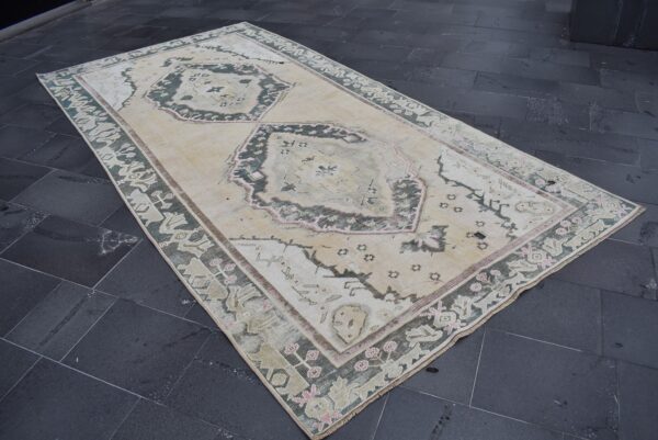 5.6 ft. x 11.3 ft. Vintage Turkish Rug TR05677 Image 3