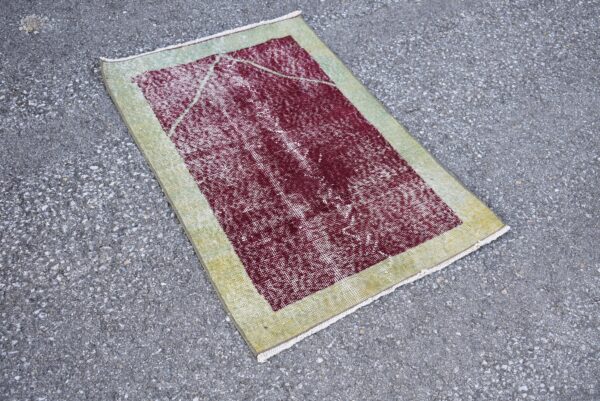 2.3 ft. x 3.1 ft. Vintage Turkish Rug TR05687 Image 3