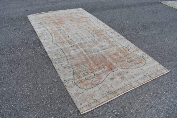 4.6 ft. x 8.8 ft. Vintage Turkish Rug TR05727 Image 3