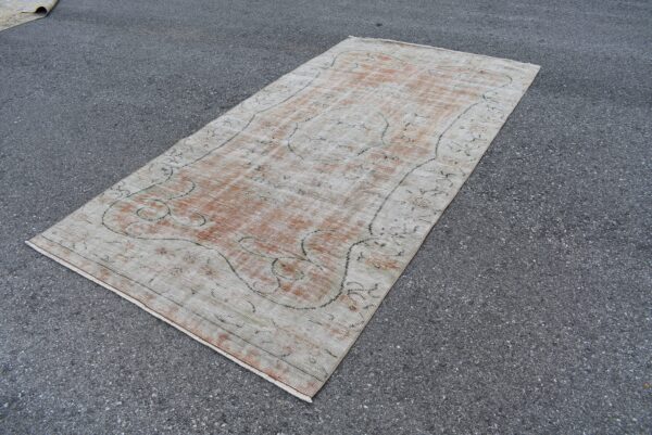 4.6 ft. x 8.8 ft. Vintage Turkish Rug TR05727 Image 1