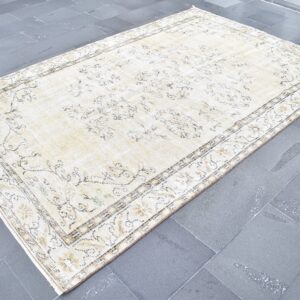 5.9 ft. x 9.2 ft. Vintage Turkish Rug TR05737 Image 1