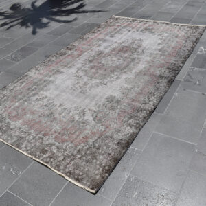 4.8 ft. x 9 ft. Vintage Turkish Rug TR05757 Image 1
