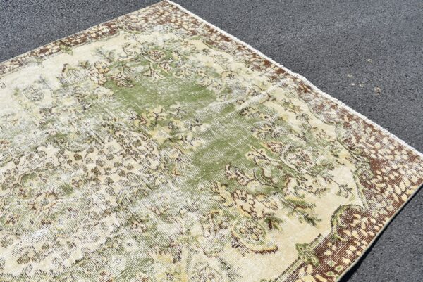 5.1 ft. x 8.3 ft. Vintage Turkish Rug TR05787 Image 4