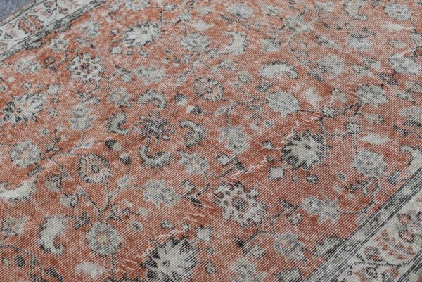4.6 ft. x 8.3 ft. Vintage Turkish Rug TR05837 Image 5