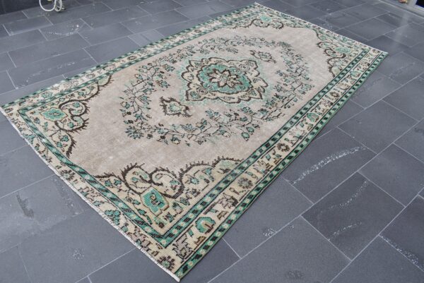 5.2 ft. x 9 ft. Vintage Turkish Rug TR05847 Image 1