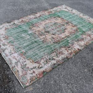 5.5 ft. x 8.2 ft. Vintage Turkish Rug TR05867 Image 1