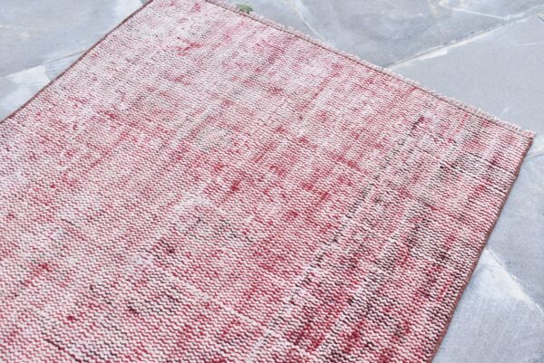 2.6 ft. x 4.6 ft. Vintage Turkish Rug TR05997 Image 4