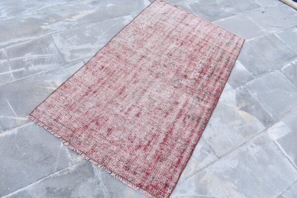 2.6 ft. x 4.6 ft. Vintage Turkish Rug TR05997 Image 1