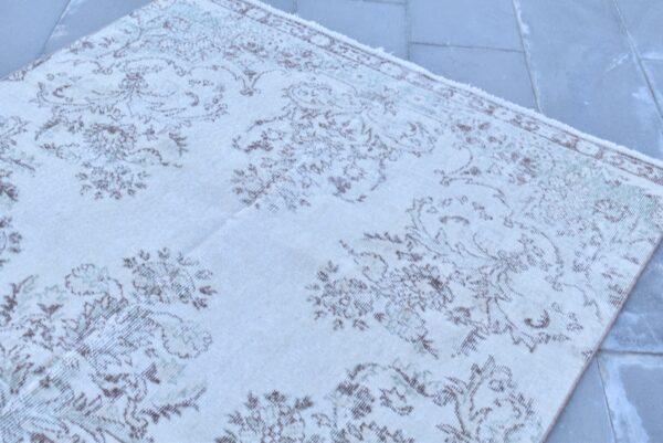 4.8 ft. x 9.7 ft. Vintage Turkish Rug TR06117 Image 4