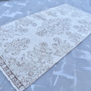 4.8 ft. x 9.7 ft. Vintage Turkish Rug TR06117 Image 1