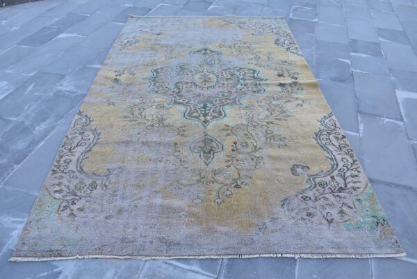 5.5 ft. x 9.2 ft. Vintage Turkish Rug TR06127 Image 2