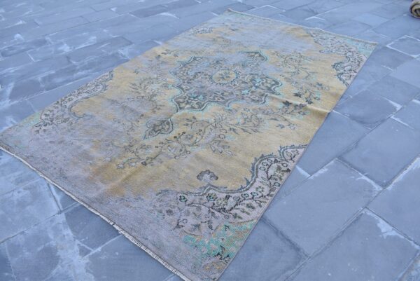 5.5 ft. x 9.2 ft. Vintage Turkish Rug TR06127 Image 1