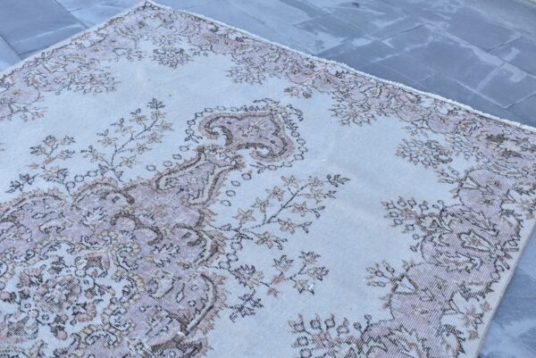 5.8 ft. x 9.2 ft. Vintage Turkish Rug TR06137 Image 4