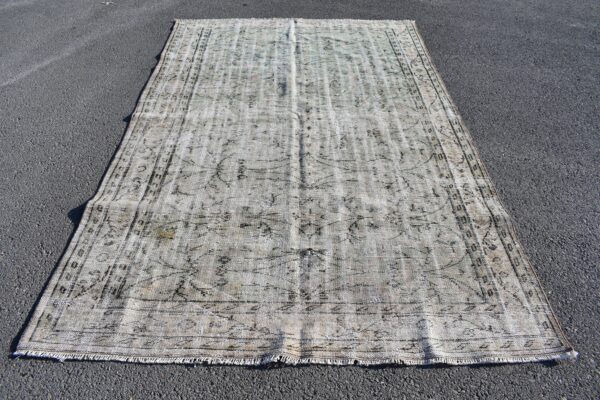 5.8 ft. x 9.3 ft. Vintage Turkish Rug TR06157 Image 2