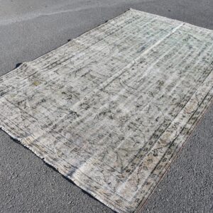 5.8 ft. x 9.3 ft. Vintage Turkish Rug TR06157 Image 1