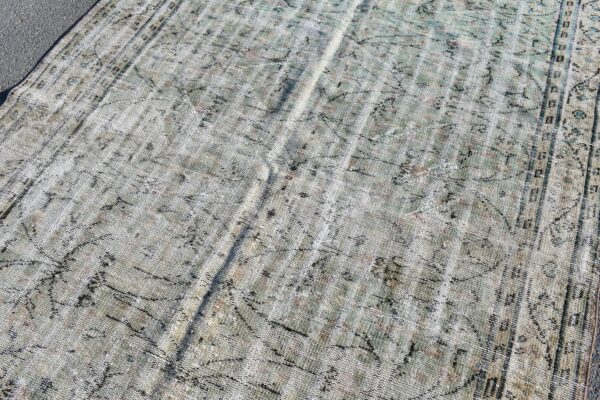 5.8 ft. x 9.3 ft. Vintage Turkish Rug TR06157 Image 5