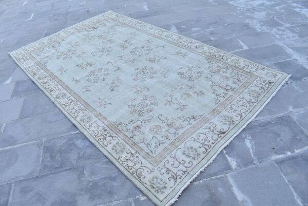 5.1 ft. x 8.8 ft. Vintage Turkish Rug TR06207 Image 3