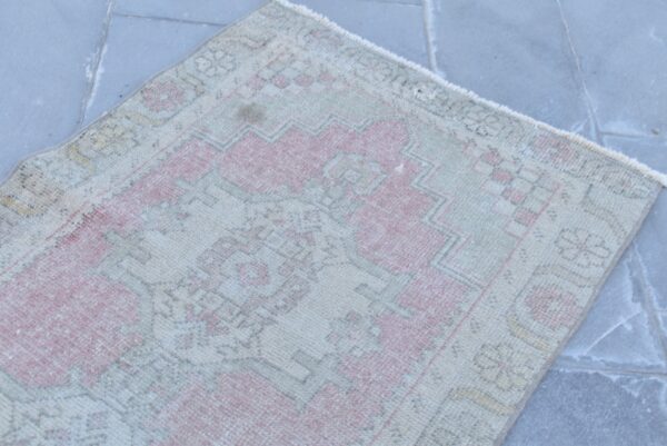 2.8 ft. x 8.9 ft. Vintage Turkish Rug TR06237 Image 4