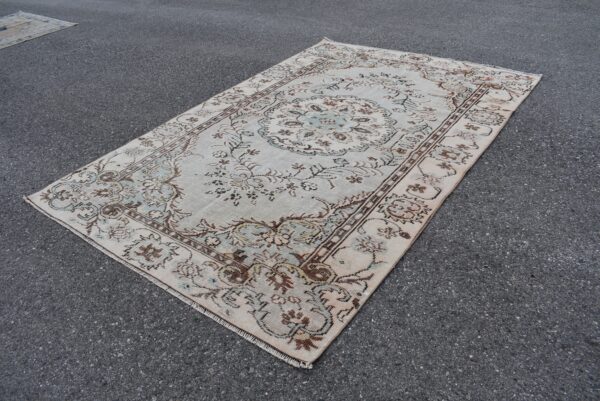 5.9 ft. x 9.2 ft. Vintage Turkish Rug TR06247 Image 1