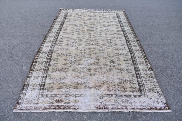 5.2 ft. x 8.6 ft. Vintage Turkish Rug TR06297 Image 2