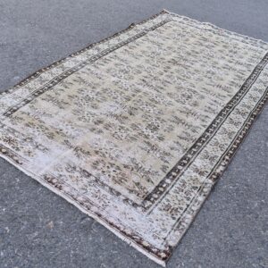 5.2 ft. x 8.6 ft. Vintage Turkish Rug TR06297 Image 1