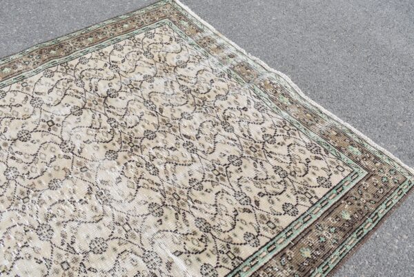 4.8 ft. x 8.7 ft. Vintage Turkish Rug TR06337 Image 4