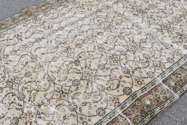 4.8 ft. x 8.7 ft. Vintage Turkish Rug TR06337 Image 5