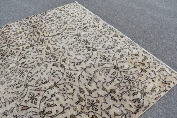 6.3 ft. x 8.9 ft. Vintage Turkish Rug TR06357 Image 4