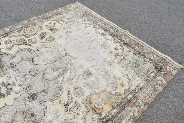 5.8 ft. x 9.3 ft. Vintage Turkish Rug TR06367 Image 4