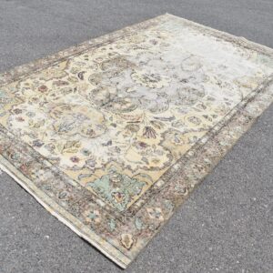 5.8 ft. x 9.3 ft. Vintage Turkish Rug TR06367 Image 1