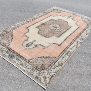 5 ft. x 8.6 ft. Vintage Turkish Rug TR06617 Image 1