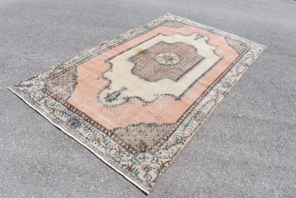 5 ft. x 8.6 ft. Vintage Turkish Rug TR06617 Image 1