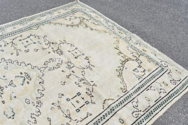 5.7 ft. x 9.8 ft. Vintage Turkish Rug TR06627 Image 4