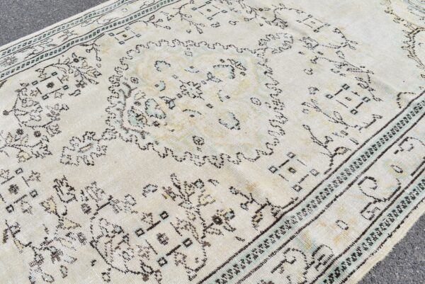 5.7 ft. x 9.8 ft. Vintage Turkish Rug TR06627 Image 5