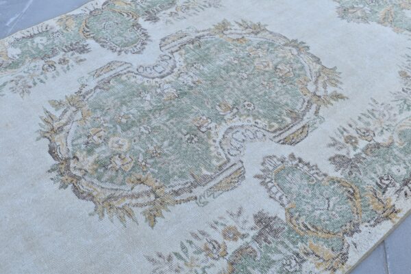5.4 ft. x 9.5 ft. Vintage Turkish Rug TR06757 Image 5