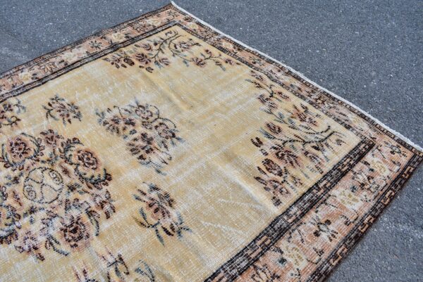5.7 ft. x 8.8 ft. Vintage Turkish Rug TR06827 Image 4