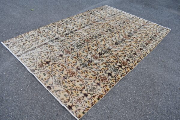 5.9 ft. x 8.9 ft. Vintage Turkish Rug TR06897 Image 1