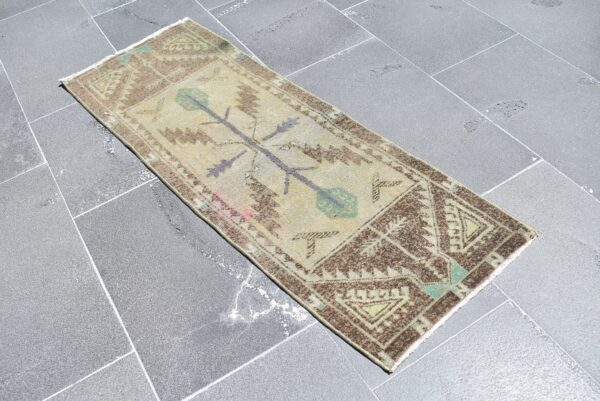 1.4 ft. x 4 ft. Vintage Turkish Rug TR06907 Image 3