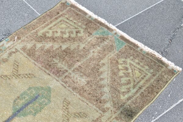 1.4 ft. x 4 ft. Vintage Turkish Rug TR06907 Image 4