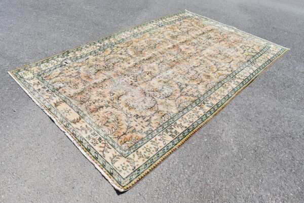 5.8 ft. x 9.1 ft. Vintage Turkish Rug TR06927 Image 1