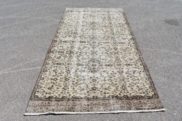 4.3 ft. x 8.1 ft. Vintage Turkish Rug TR06947 Image 2