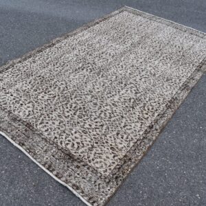 5 ft. x 8.9 ft. Vintage Turkish Rug TR06997 Image 1