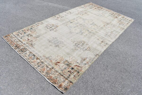 4.9 ft. x 9.4 ft. Vintage Turkish Rug TR07027 Image 1