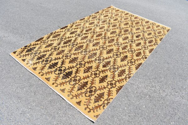 4.7 ft. x 8.1 ft. Vintage Turkish Rug TR07077 Image 1