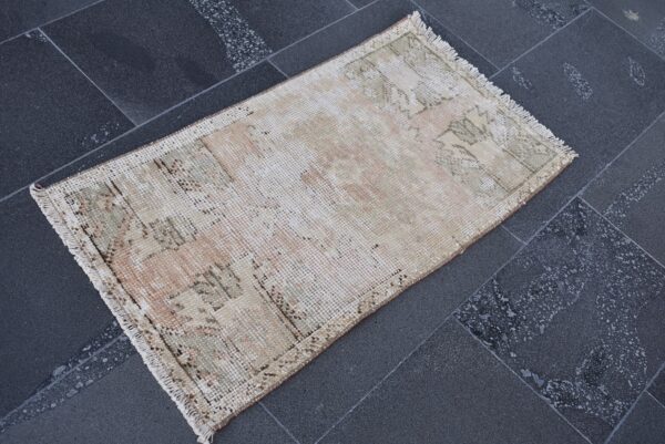 1.6 ft. x 3 ft. Vintage Turkish Rug TR07087 Image 1