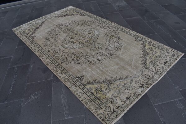 4.4 ft. x 8.2 ft. Vintage Turkish Rug TR07127 Image 3