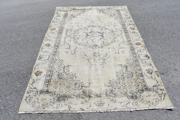 5 ft. x 8.1 ft. Vintage Turkish Rug TR07137 Image 2