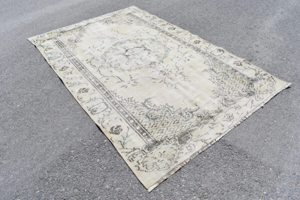 5 ft. x 8.1 ft. Vintage Turkish Rug TR07137 Image 3